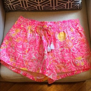 Lily Pulitzer pattern linen shorts